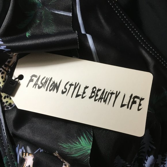 SPORLIKE One Piece V-Neck Ruffle Bathing Suit  🐅  NEW WITH TAG! - Picture 10 of 12